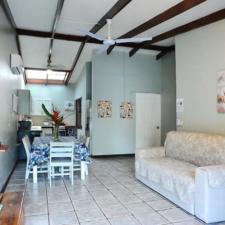 Private Fully Furnished Home At Wide Mouth Frog Hostel Quepos Kültér fotó