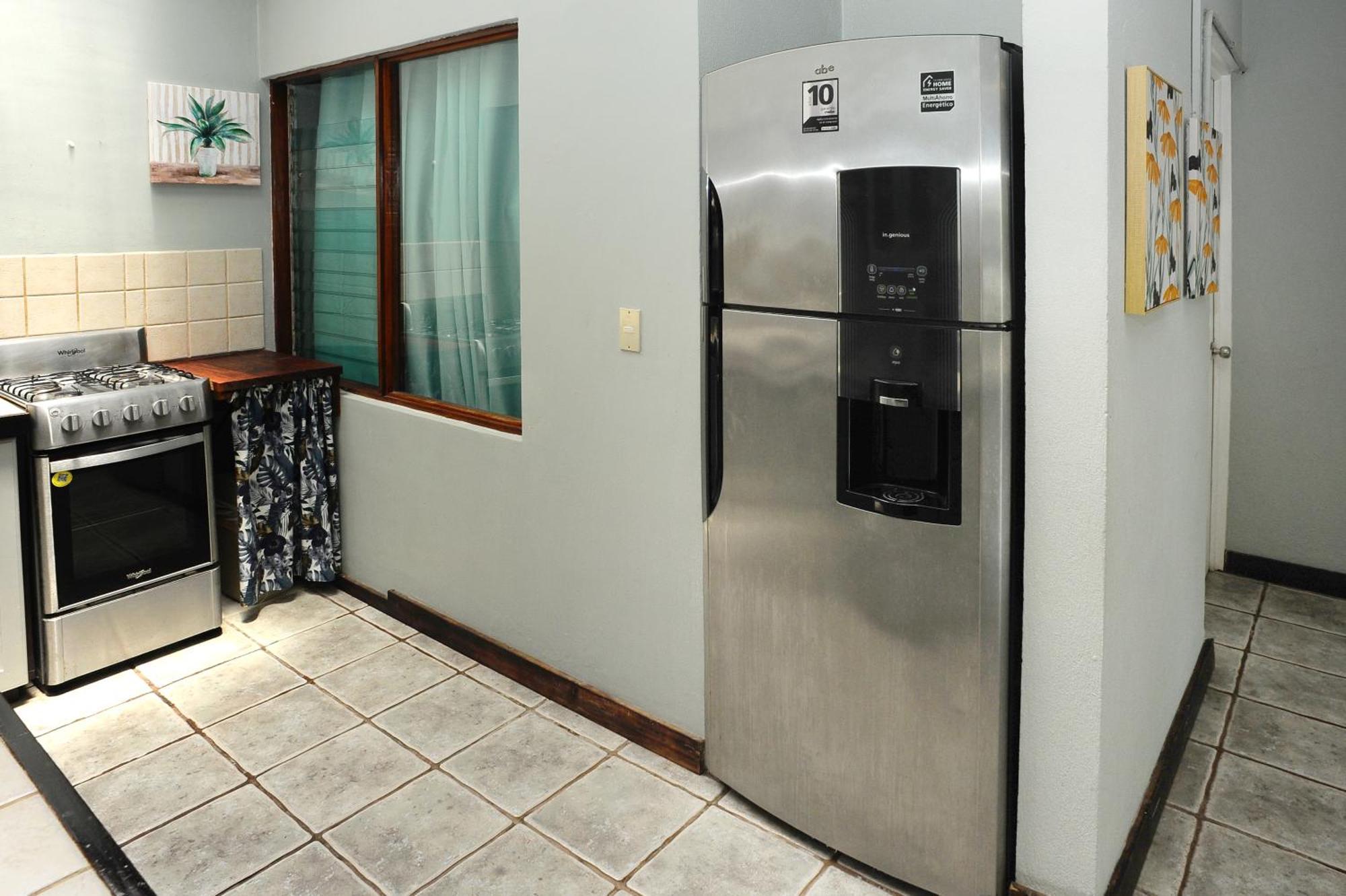 Private Fully Furnished Home At Wide Mouth Frog Hostel Quepos Kültér fotó